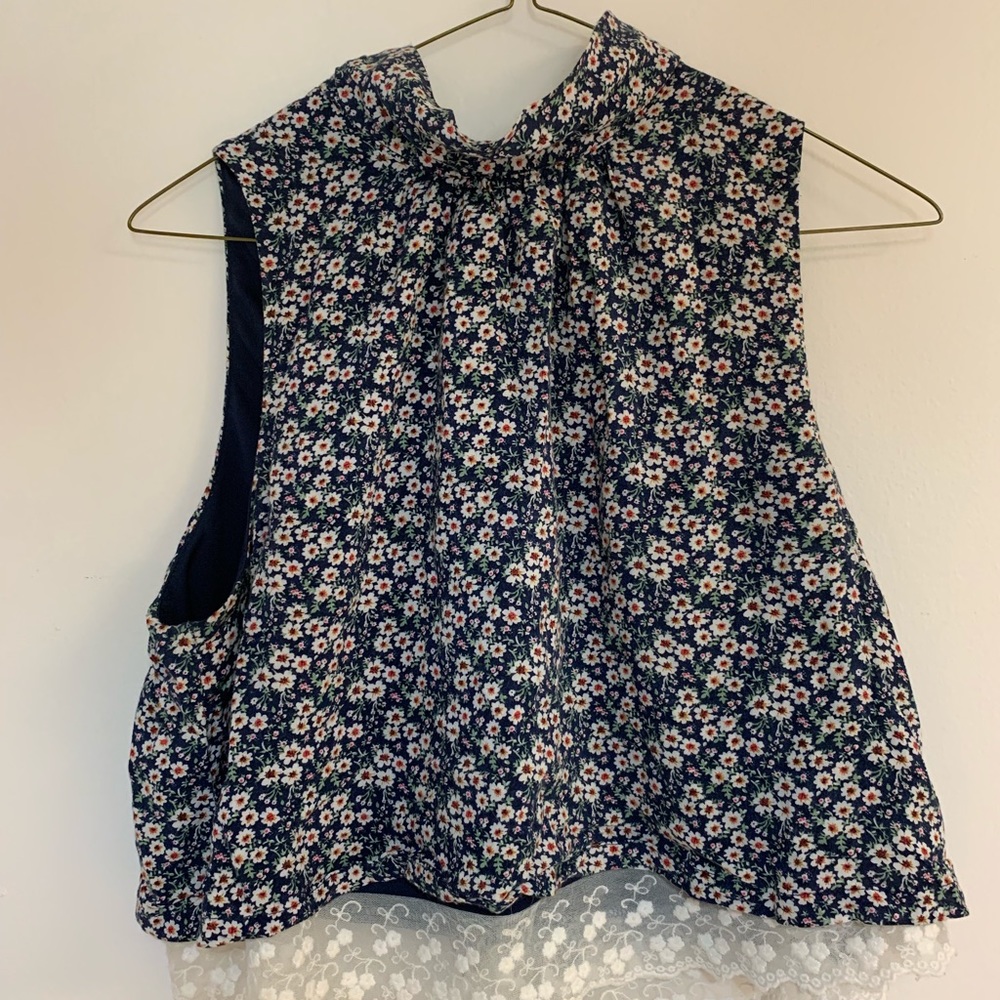 Forever 21 Floral Crop Top